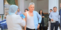 Выездная команда Центральной городской больницы провела очередную вакцинацию на предприятии - Министерство здравоохранения