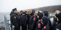 Жители Таймыра посещают корабли Северного флота, прибывшие в порт Дудинка Красноярского края - Арктик-ТВ