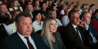Игорь Седов поздравил работников сферы образования Астрахани - Комсомольская Правда