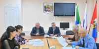 Депутат Госдумы Сергей Кравчук провёл встречу с депутатами Хабаровской городской думы - Администрация г. Хабаровска