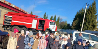 От теории к практике: юные краеведы примерили каски огнеборцев - Камская новь