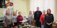 Депутат Городской думы Астрахани Лилия Иванова передала промышленную швейную машину волонтёрскому движению «Шьём для наших» - Единая Россия