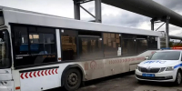 В Красноярске водитель автобуса за несколько секунд грубо нарушил несколько ПДД - ИА Запад24