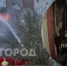 "В забитой мусором до потолка квартире спасатели даже не могли найти тело": очевидцы о пожаре в пятиэтажке на 60 лет Октября - Prochepetsk.ru
