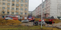 Пожарные эвакуировали 8 человек из дома на улице Кольцевой в Магадане - MagadanMedia.Ru