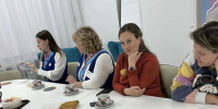 Председатель епархиального отдела церковной благотворительности и социального служения иерей Олег Анохин провел встречу с будущими мамами в семейном МФЦ Орла. 7 октября 2026 года - Орловская и Ливенская епархия
