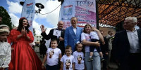 Александр Дрозденко обратился к будущим мамам по случаю Дня беременных - Комитет по печати