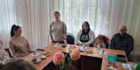 В рамках Всероссийского Дня беременных в Лопатинской центральной библиотеке состоялся открытый диалог «Счастье материнства» - Лопатинский район