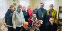 Священник поздравил прихожанку со 105-летием - Балашовская Епархия