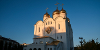 В канун дня памяти преподобного Сергия Радонежского митрополит Александр совершил всенощное бдение в Брянском кафедральном соборе - Брянская Епархия