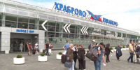 Таможенники нашли в багаже авиапассажиров люксовые часы, чемоданы, косметику и мясо - Калининградская ГТРК