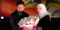Рамзан Кадыров вручил Табарик Кадыровой орден Кадырова - ИА Грозный-информ