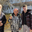 В Международный день пожилого человека студенты СВГУ провели традиционную акцию «Молодильное яблочко» - СВГУ