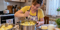 Пюре любит не молоко и не сливки, а этот продукт: 2 ложки в кастрюлю — получается воздушным, как облако - Pro Город Ухта