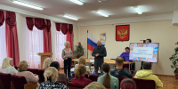 ЛДПР поздравила педагогов Дворца детского и юношеского творчества с профессиональным праздником - ЛДПР