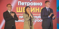На фотографии заместитель министра Ольга Туркова приветствует участников фестиваля, Изображение. - Министерство социальных отношений