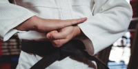 karate-player-performing-karate-stance - ТРК Щелково