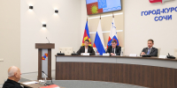 Мэр Сочи Андрей Прошунин выслушал обращения граждан на личном приёме - Sochi24.tv