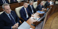 Депутаты АКЗС 9-го созыва сформировали десять профильных комитетов и избрали их руководство Фото №1 - Алтайская правда