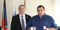 В Горловке наградили водителя автобуса за спасение пассажиров - Донецк Медиа