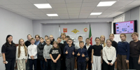 Школьники СОШ №2 познакомились с профессией полицейского - Мензеля