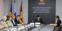 Глава Динского района Игорь Федосов провёл еженедельный приём граждан - Газета Трибуна