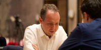 Евгений Наер выиграл первую партию в Суперфинале чемпионата России - Федерация шахмат