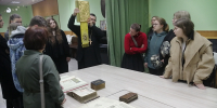 Книжные сокровища храма: студенты-библиотекари СГИИ увидели раритеты XVIII-XIX веков - СГИИ
