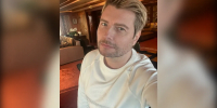 «Олицетворение заботы, преданности и веры»: Басков трогательно поздравил маму с днем рождения - MosRegToday.Ru