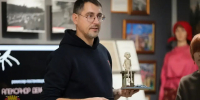 Именитый мастер-кукольник Жанна Жумина передала Наро-Фоминскому музею куклу «Выживший» - Администрация Наро-Фоминского г.о.
