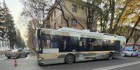 В Симферополе троллейбус сбил малолетнего ребёнка></div>
	<div class= - Вести.Севастополь