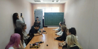 Студенты факультетов РАИХ и СКИБД разыграли кукольный спектакль «Дон Латино» - БГИИК