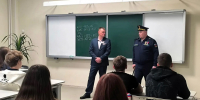 В Калтане на уроке мужества школьники узнали о долге, силе духа и истинном патриотизме от ветерана СВО - Газета Кузбасс
