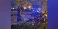В Воронеже на парковке у ЖК «Ростовский» пьяная женщина устроила массовое ДТП и врезалась в столб - РИА Воронеж