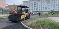 В Петрозаводске заасфальтировали подъезд к Дому молодежи - StolicaOnego.Ru