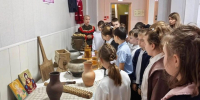 В Ремонтненском Дворце культуры открылась выставка «Казачья усадьба» - Газета Рассвет