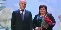 Глава Адыгеи Мурат Кумпилов наградил педагогов Адыгейска.. - Город Адыгейск