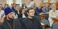 09.10.26 г. Начали работу секции Покровских парламентских чтений - Межрегионального форума ВРНС. Первая из них прошла в Государственном архиве Ивановской области, изображение №1 - Ивановская митрополия
