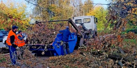 В Коврове 9 октября пилят ветки у дорожных знаков и убирают смет - KovrovSegodnya.Ru