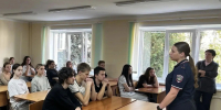 От правил до ответственности: встреча студентов с инспектором МВД - Базовый медицинский колледж