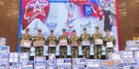 Росгвардии передали письма-треугольники для отправки бойцам в зону СВО - Росгвардия
