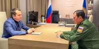 Губернатор Андрей Чибис провел рабочую встречу с заместителем командующего войсками Ленинградского военного округа Рустамом Миннекаевым - Министерство информационной политики