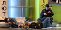Некоторые пассажиры ночевали в терминалах с 8 октября | Источник: Дмитрий Бондарев / MSK1.RU - 29.Ru