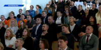 Губернатор вручил педагогам награды в Мурманске - Телекомпания ТВ-21