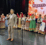 на сцене артисты выступают - Камская новь