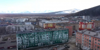 После вмешательства прокуратуры в поселке Омсукчан отремонтирована детская площадка - Kolyma.Ru