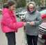«Частичка теплоты»: юные активисты Камских Полян поздравили старшее поколение - Газета Посинформ