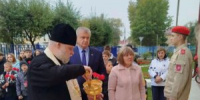 В Унече увековечили память выпускника школы №2 Хмелева Андрея - Унечская газета
