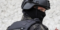 В Черкесске при силовой поддержке СОБР Росгвардии задержан подозреваемый в незаконном обороте оружия - Росгвардия
