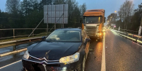 Троих взрослых и ребенка госпитализировали после массовой аварии в Ленобласти - 47Channel.Ru